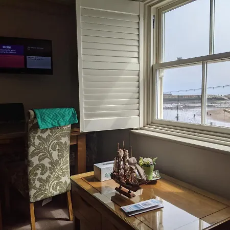 Sea View Prime Historic Old Town Location Γουίτμπι