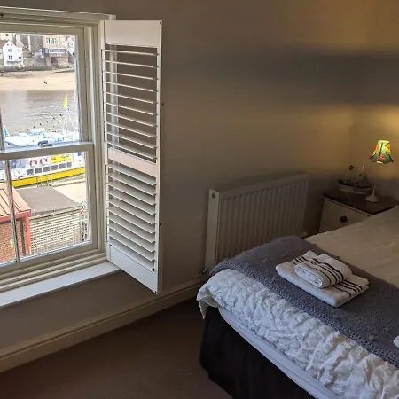 Sea View Prime Historic Old Town Location * Whitby