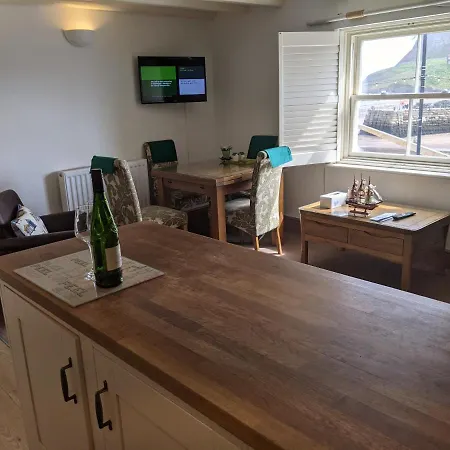 Sea View Prime Historic Old Town Location Whitby