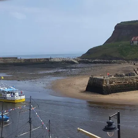 Sea View Prime Historic Old Town Location *